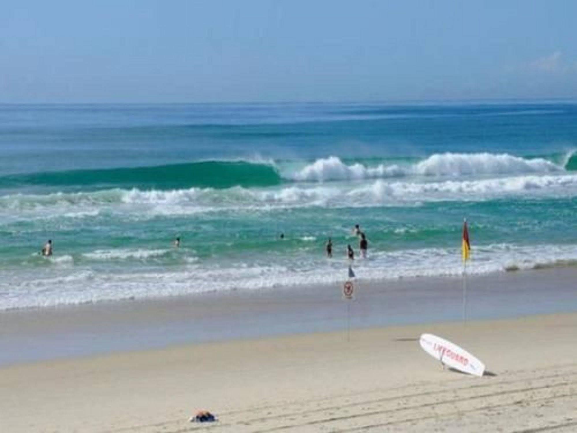 Beaches On Wave Street Голд-Кост Экстерьер фото